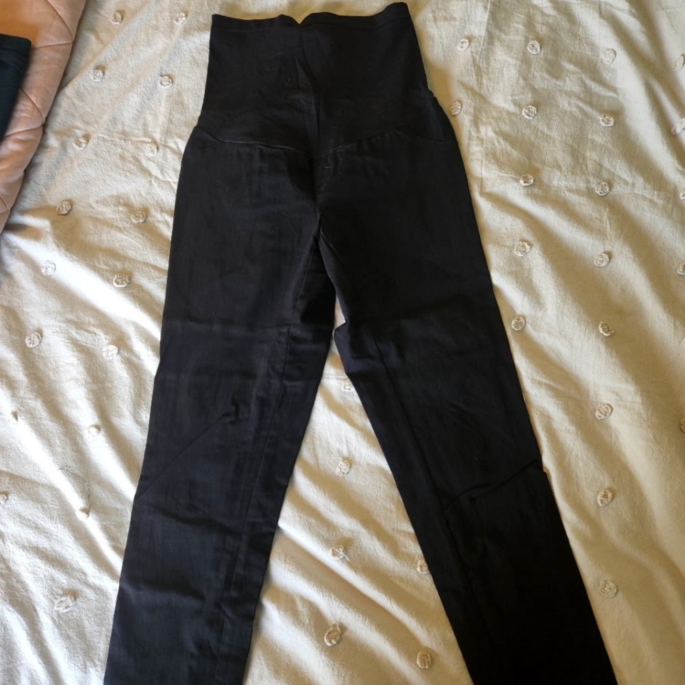 Like-New Motherhood Maternity Black Skinny Stretchy Dress Pants - Size M